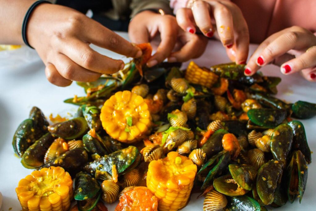 best seafood boil bundles